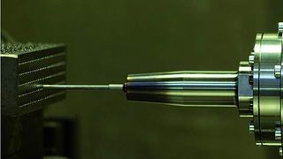 Die Untersuchungen zeigen, dass Verfahren mit kombinierten Wirkenergien wie Tiefbohren und Ultraschall über ein erhebliches Potenzial zur Leistungssteigerung verfügen. Bild: IWU (Archiv: Vogel Business Media)