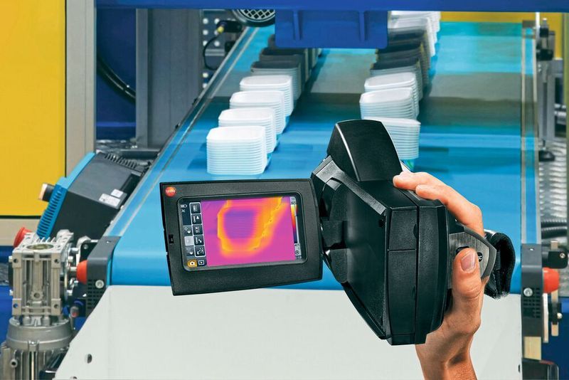 Die auf der Fakuma vorgestellten Wärmebildkameras von Testo eignen sich zur gezielten Überwachung des Abkühlprozesses. (Testo)