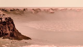Eine eindrucksvolle Aufnahme des Victoria-Kraters des Mars Exploration Rovers Opportunity aus dem Jahr 2006. Die Exo-Mars-Mission 2020 soll konkret nach Leben auf dem Mars suchen.  (NASA)