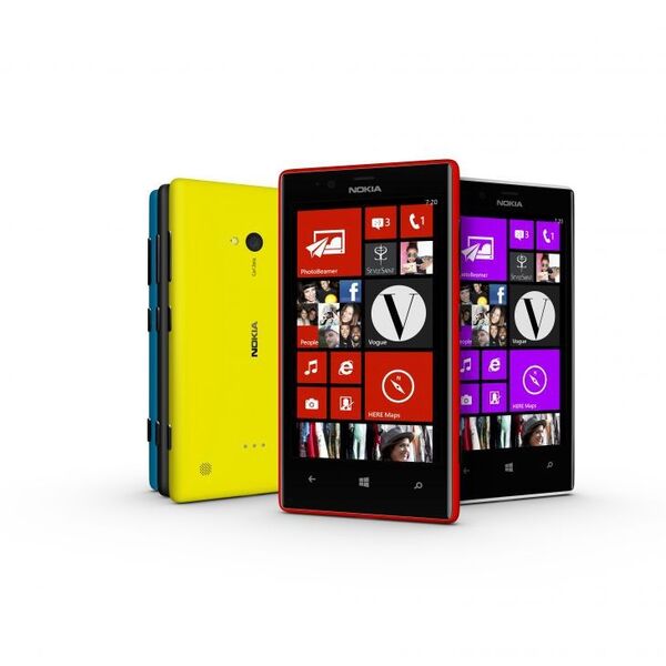 Mit seinen bunten Covern fällt das Lumia 720 von Nokia überall auf. (Bild: Nokia)