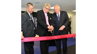 Systemtechnik: Friedhelm Loh und Gouverneur Pat Quinn (rechts) eröffnen gemeinsam die neue Firmenzentrale von Rittal in den USA (Bild: Rittal)