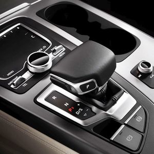 So gibt es nun u.a. einen radarbasierten Staupiloten, einen Ausweichassistenten, einen Einparkhelfer und den aus dem VW Passat bekannten Anhänger-Assistenten.(Foto: Audi)