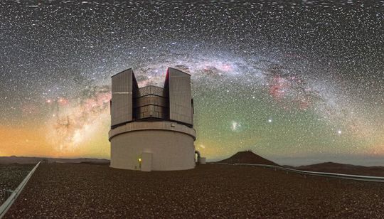 Das VISTA-Teleskop der Europäischen Südsternwarte in der Atacama-Wüste in Chile. Das VISTA-Teleskop der Europäischen Südsternwarte in der Atacama-Wüste in Chile.