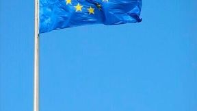 The report underlines the human and economic impact of the ongoing wave of closures. (Source: Pixabay)