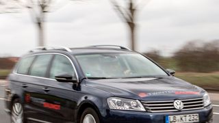 Der VW Passat ist das erste Fahrzeug, für das Baumot eine Nachrüstung anbieten will. (Baumot)