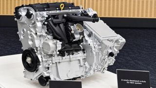 Das nächste Vollhybridantriebssystem von Toyota kombiniert einen 1,5-Liter-Vierzylinder mit einer neuen E-Motor-Generation. (Bild: Toyota)