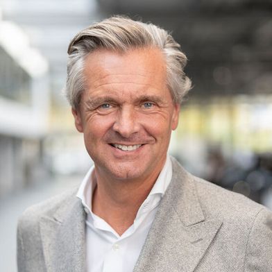 Steffen Knies leitet ab Juni die Geschicke des  Hamburger Bentley-, Bugatti- und McLaren-Autohauses der Kamps-Gruppe. (Bild: Malte Dibbern)