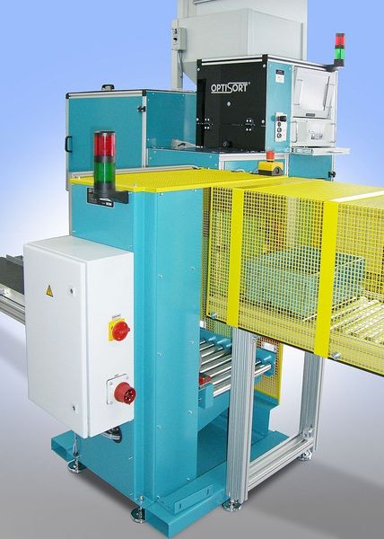 Hier eine automatische Hebeeinrichtung für schwere Boxen.  (Bild: Gefra)
