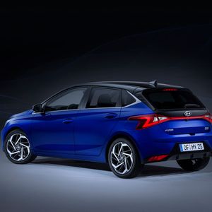 Der Kleinwagen ist das erste Modell in der neuen Hyundai-Designsprache „Sensuous Sportiness“.(Bild:  Hyundai)