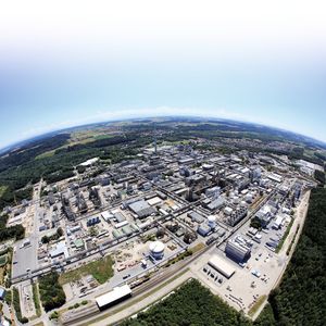 Im oberbayrischen Industriepark Werk Gendorf kümmert sich der Dienstleister Infraserv um die Standortunternehmen. Instandhaltung spielt dabei eine große Rolle.