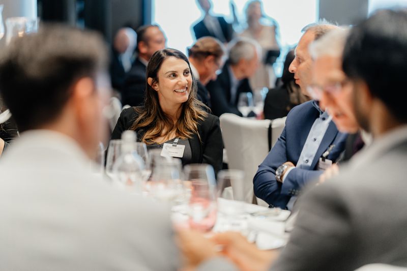 Milena Old und Tassilo Goettgens vom ITZBund. (Offenblende/Valentin)