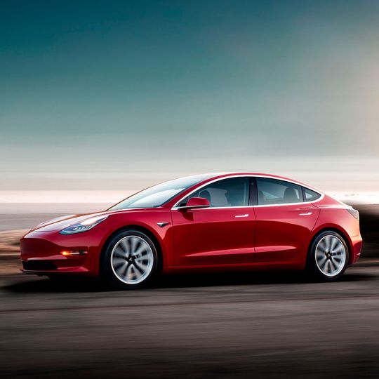 Das Model 3 ist der günstigste Stromer von Tesla.(Bild:  Tesla)