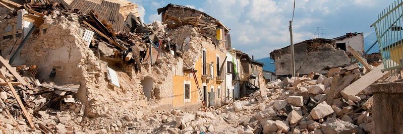 Bei der Rettung von Verschütteten nach einem Erdbeben kommt es auf jede Sekunde an – mit einem an einer Drohne angebrachten Sensorsystem soll diese nun schneller und effizienter erfolgen.(Bild:  gemeinfrei /  Pixabay)