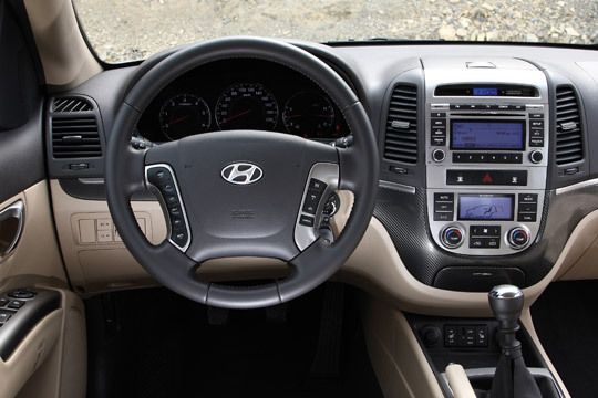 Im Innenraum kommen jetzt edlere Materialien zum Einsatz. (Archiv: Vogel Business Media)