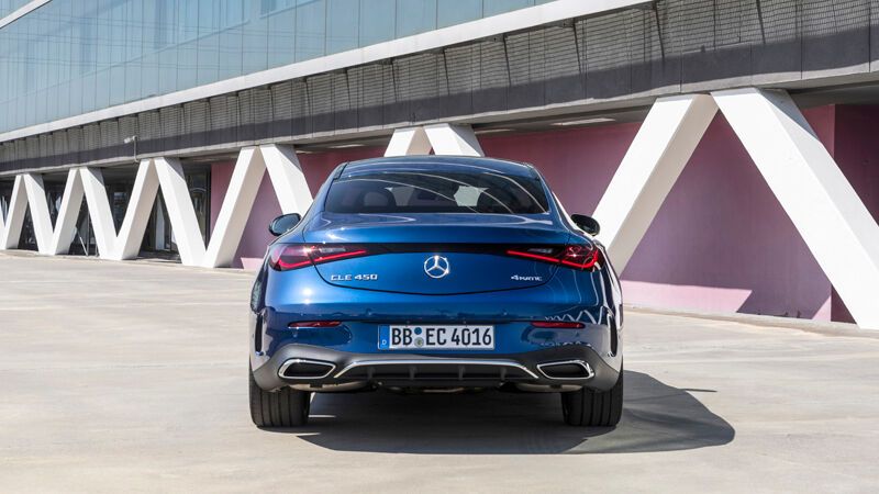 Selbst beim Kofferraum konnten die Entwickler gegenüber dem C-Klasse Coupé 60 Liter mehr herausholen. (Bild: Mercedes-Benz)