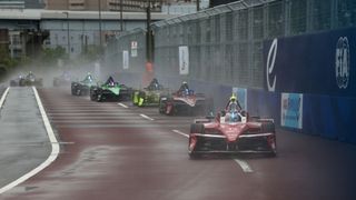 Ob bei Regen oder Sonne: Die Rennen der elektrischen Rennserie Formel E versprechen immer Hochspannung. Nun steigt auch Citroën ein. (Bild: 2025 LAT Images)