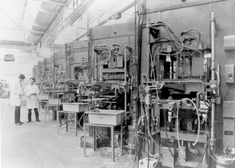 Einblick in die Produktionshallen von Klippon in England 1975. (Weidmüller)