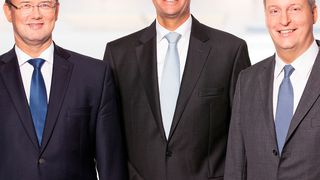 Umsatzrekord und Profitabilität gesteigert: Frank Maier, Vorstand Innovation, Christian Wendler, Vorstandsvorsitzender und Dr. Yorck Schmidt, Finanzvorstand der Lenze-Gruppe (v.l.n.r.).  (Lenze)