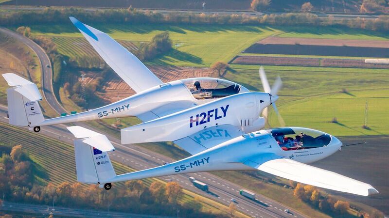 Wird bald noch intensiver getestet: das viersitzige, wasserstoff-elektrische Testflugzeug „HY 4“.