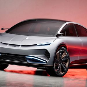 Das Aehra E-SUV bietet ein in mehrfacher Hinsicht attraktives Design.(Bild:  Aehra)