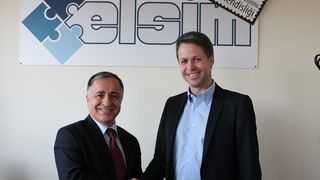 Udo Panenka und Hasan Basri Kayakiran sind sich schnell einig geworden: Kollmorgen hat die türkische Elsim Elektroteknik Sistemler AS übernommen. (Kollmorgen)