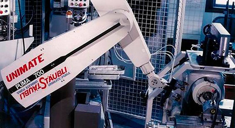 1982: Kooperation mit dem Roboterhersteller Unimation Inc. (USA), Übernahme 1989. (Stäubli)