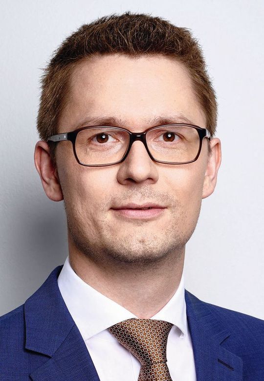 Daniel Hagemeier, CEO der Dogado-Gruppe, sieht Hyperscaler als potenzielle Partner für Hoster an.(Bild:  Dogado)