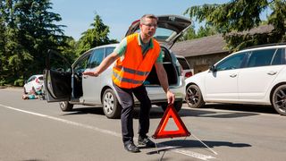 Die Zahl der Unfälle und dabei insbeosndere der Sachschäden ging im ersten Halbjahr 2025 leicht zurück, die der Verkehrstoten stieg hingegen im Vergleich zum Vorjahreszeitraum.  (Bild: DRK/Jörg Müller)