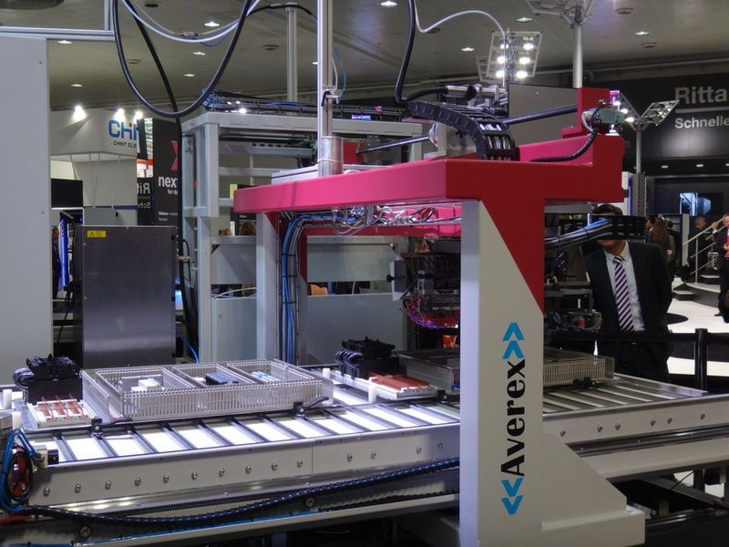 Verdrahtungsroboter Averex (Bild: Ines Näther)