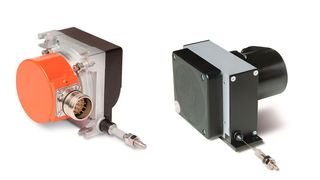 Für die Seilzuggeber SG31 (links) und SG61 bietet Siko jetzt optional den Einbau von kompakten Neigungssensoren an. Was das für die Praxis heißt, erfahren Sie im nebenstehenden Beitrag. (Bild: Siko)