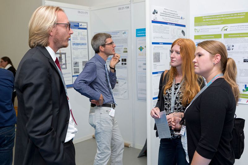 Eindrücke von der Werkstoffwoche Dresden 2015. (Bild: Werkstoffwoche Dresden)