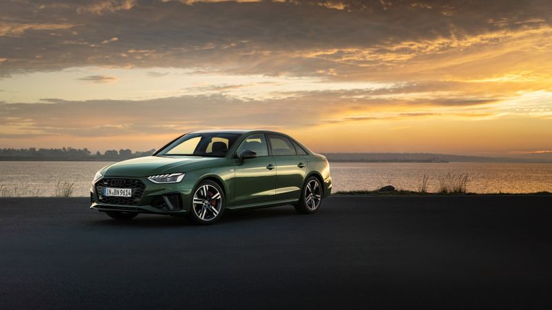 Der Audi A4 wird seit 2024 nicht mehr produziert. Alternativen der Marke sind seither der A5 (Verbrenner und Hybrid) sowie der elektrische A6.(Bild:  Audi AG)