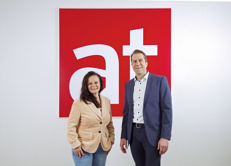 Michael Staudinger, Geschäftsführer von Endress+Hauser Schweiz im Interview mit Anne Richter, at - aktuelle technik Chefredaktorin. (Bild: Matthias Böhm, VCG)