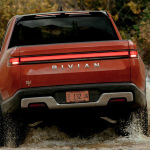 Der Rivian ist ein echter Geländegänger.(Bild:  Rivian)