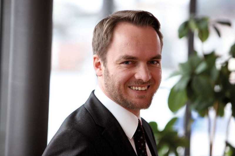 Sven Schulz, Geschäftsführer bei Akasol: „Studien wie E-Mobility 2025 von Oliver Wyman sehen spätestens im Jahr 2025 das Elektroauto hinsichtlich der Gesamtkosten gegenüber einem Fahrzeug mit Verbrennungsmotor im Vorteil.“ Bild: Akasol (Archiv: Vogel Business Media)