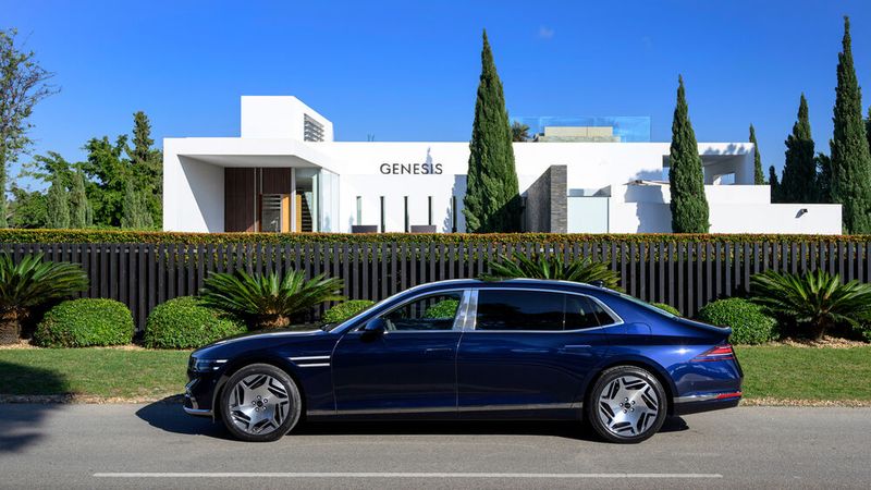 Das Flaggschiff der koreanischen Premiummarke aus dem Hyundai-Konzern ist in der Langversion 5,47 Meter lang. (Bild: Genesis)