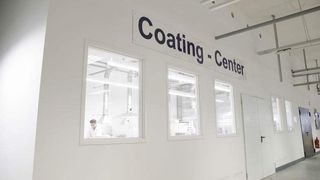 Im Coating-Center wird Elektronik gegen feuchte, raue Umweltbedingungen und extreme Beschleunigung bis zu 25.000 g geschützt (Archiv: Vogel Business Media)