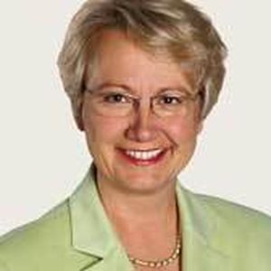 Bundesministerin Dr. Annette Schavan: „Wir möchten mit dem nanoTruck vor allem junge Menschen für die Nanotechnologie begeistern. Die Ausstellung ist dabei so anschaulich, dass einem sofort klar wird, wie viele interessante Anwendungen es für diese Technologie gibt.“ 