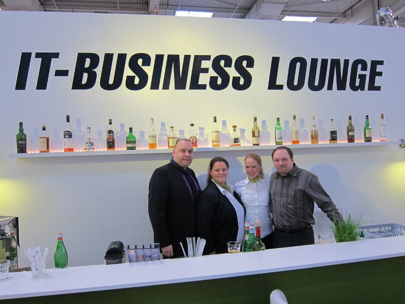 Großen Dank an das Markement-Team (v. l.): Stephan Keck, Stephanie Neid, Evelyn Gronau und Thomas Brenner (Bild: IT-BUSINESS)