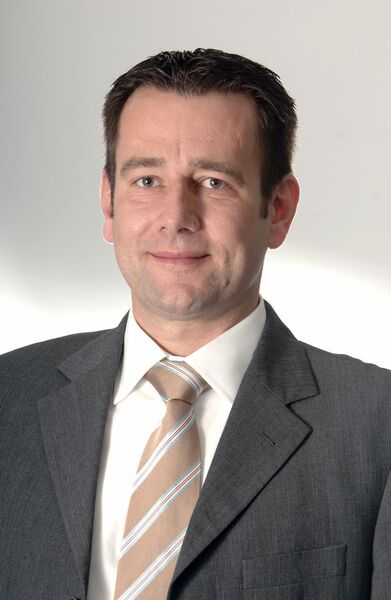 Björn Kaun, Regional Manager Germany Iomega, ist seit 2002 bei Iomega International tätig. 2008 wurde Iomega eine EMC Tochter. Seit 2013 ist Iomega Teil des LenovoEMC JointVentures.  Björn Kaun ist derzeit für das komplette Iomega Geschäft in Deutschland verantwortlich. (Iomega)