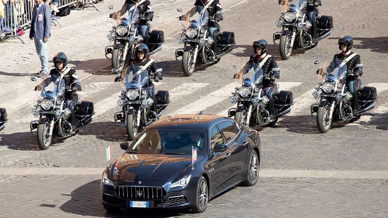 Staatstragend: Maserati Quattroporte VI im Jahr 2019 mit Italiens Staatspräsident Sergio Mattarella.  (Bild: Maserati)