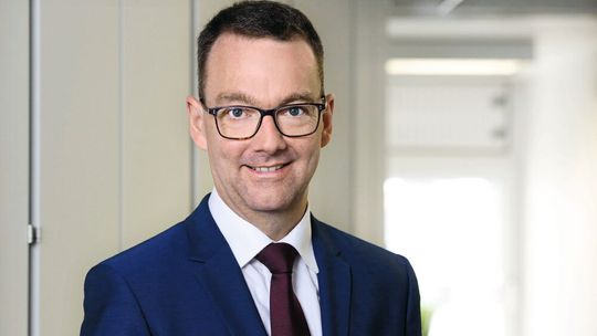 Rechtsanwalt und Fachanwalt für Verkehrsrecht, Matthias Nickel, kommentiert regelmäßig relevante Urteile und Entwicklungen im Schadenrecht für »Fahrzeug+Karosserie«. Rechtsanwalt und Fachanwalt für Verkehrsrecht, Matthias Nickel, kommentiert regelmäßig relevante Urteile und Entwicklungen im Schadenrecht für »Fahrzeug+Karosserie«.