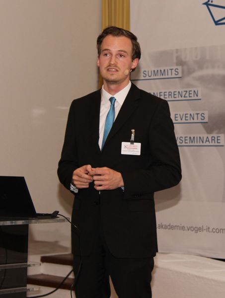 Vom Landesamt für Verfassungsschutz Hamburg sprach Tobias Lücke über Wirtschaftsspionage 2.0: Deutsche Unternehmen im Visier ausländischer Nachrichtendienste  (Vogel IT-Akademie)