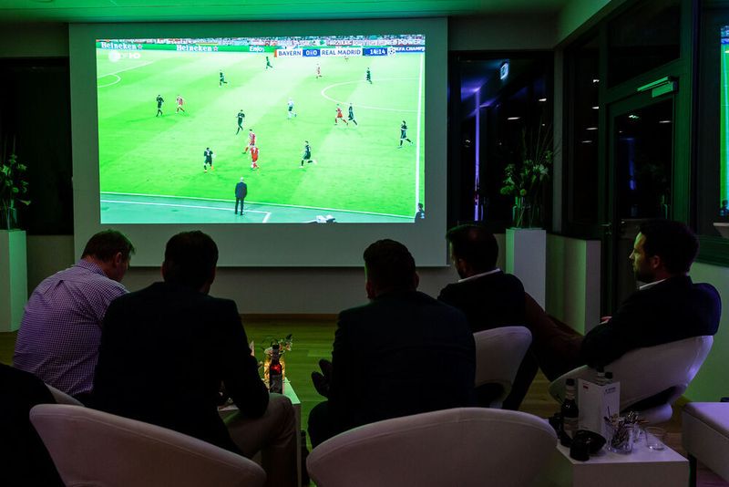 ... einen besonderen Service für Champions-League-Fans! (Stefan Bausewein)
