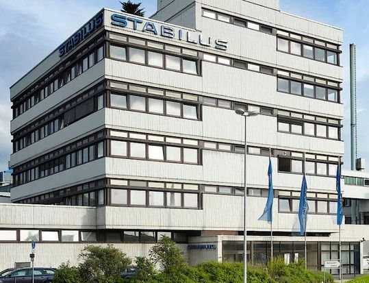 Der Autozulieferer Stabilus hat sich mit dem Kauf von Destaco mehr Umsatz ins Haus geholt, obwohl die Geschäfte in Sachen Elektroautos eher zäh gehen, wie die dpa sagt.(Bild:  Stabilus)