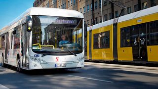 Deutsche Städte wollen die Anzahl der Elektrobusse verdoppeln. Die meisten alternativ angetriebenen Busse  sind derzeit auf Hamburgs Straßen unterwegs. (Sileo)