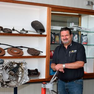 (Holz / »kfz-betrieb«)