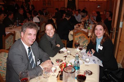 von links: Guido Klenner und Melanie Eickert (HP) sowie Marion Protschka (Tech Data) schmiedeten Pläne für 2010. (Archiv: Vogel Business Media)