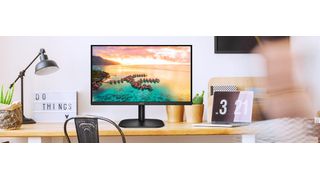 Die drei günstigen Displays aus der B2-Serie von AOC liefern die Full-HD-Auflösung auf 22, 24 oder 27 Zoll. Alle drei Monitore schaffen eine Bildwiederholrate von 75 Hz. (AOC)