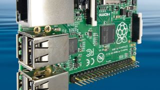 Raspberry Pi B+: Im Vergleich zum Modell B bietet diese Variante 40 GPIO-Pins (Bild: reichelt)